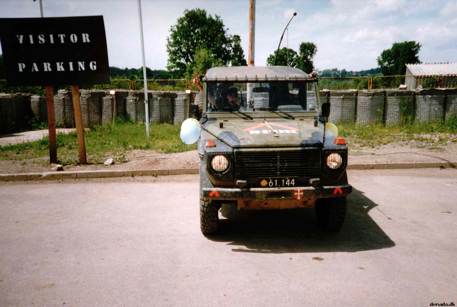 * Image 32