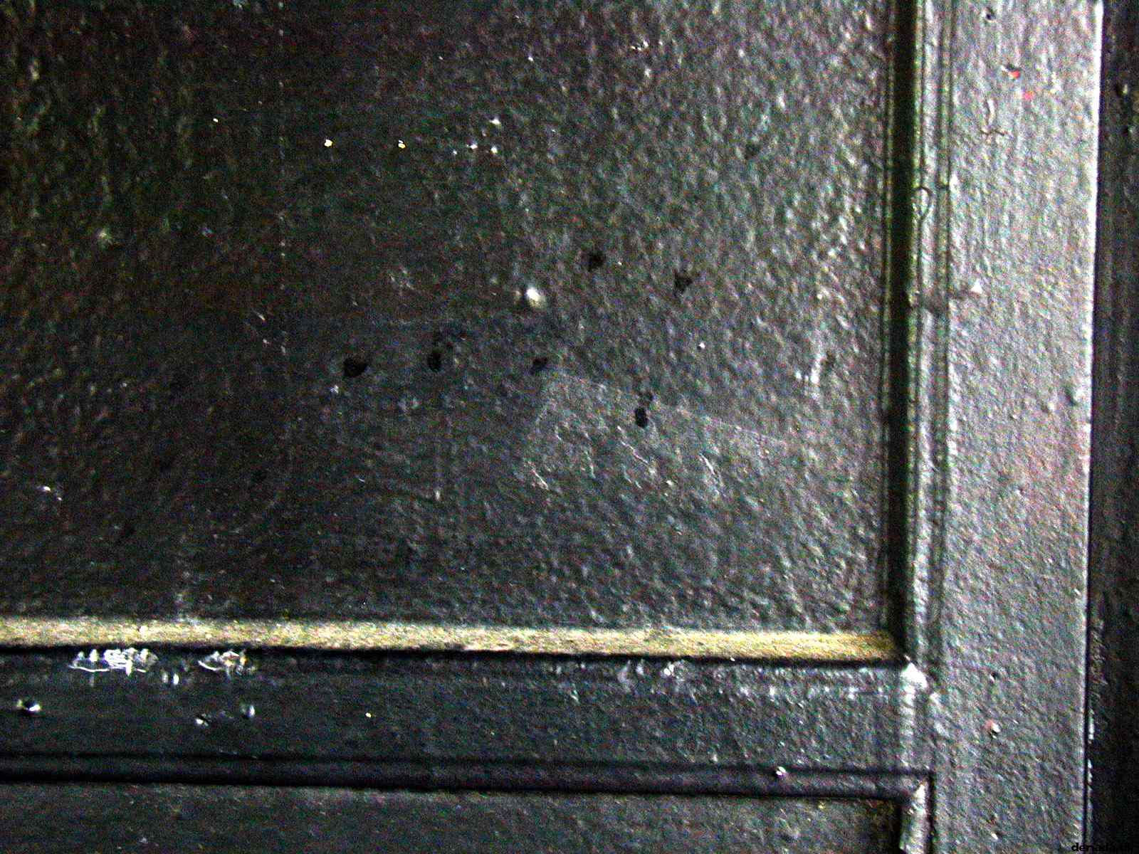 * Image 3