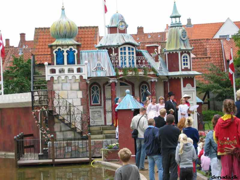 * Image 12