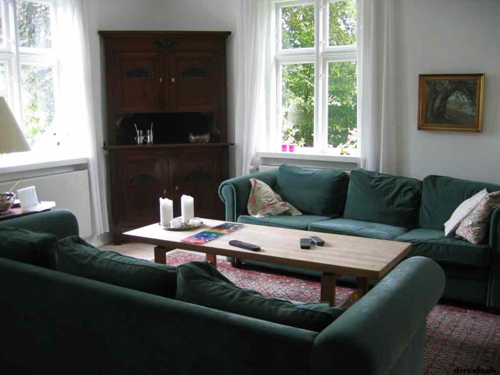 * Image 4