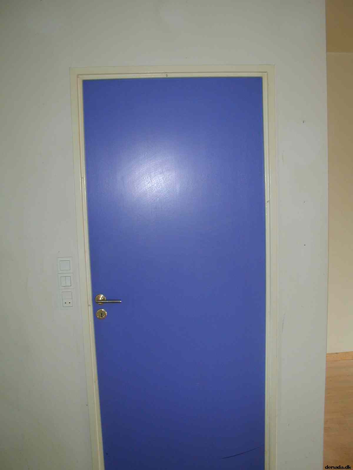 * Image 3