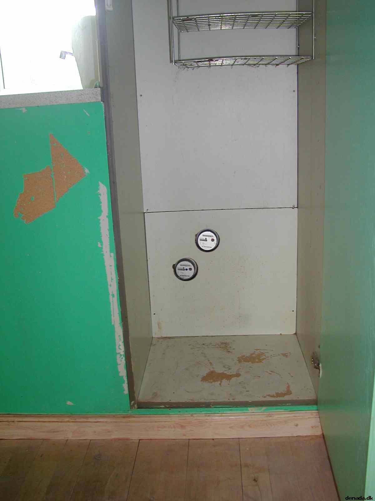 * Image 4