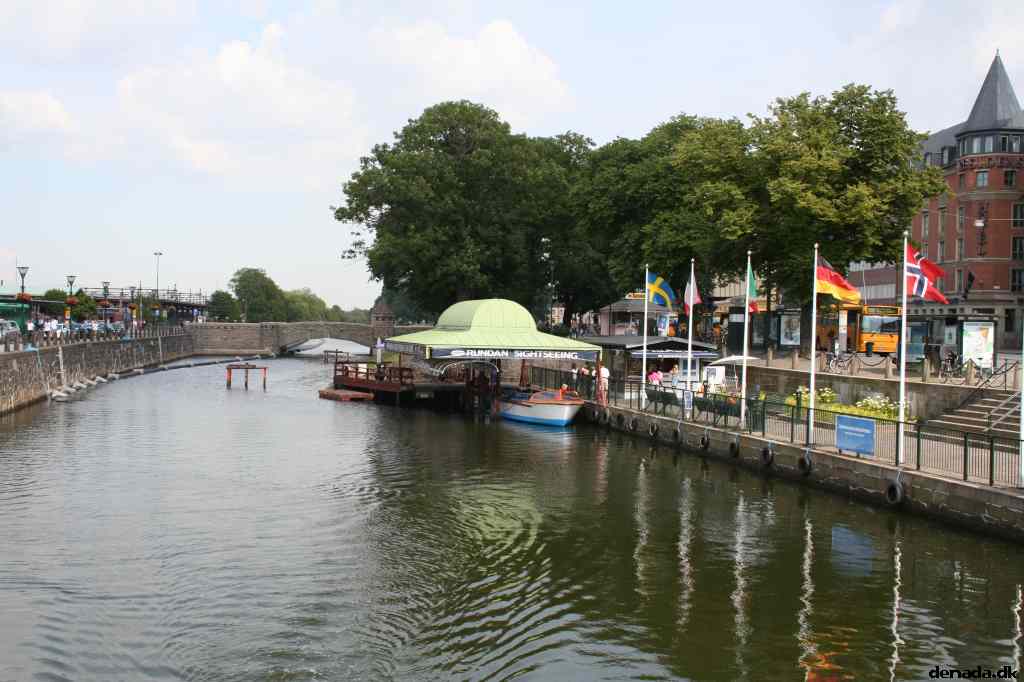 * Image 30