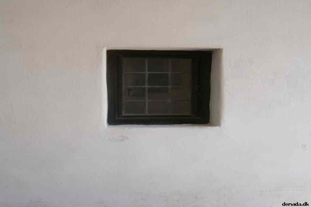 * Image 28