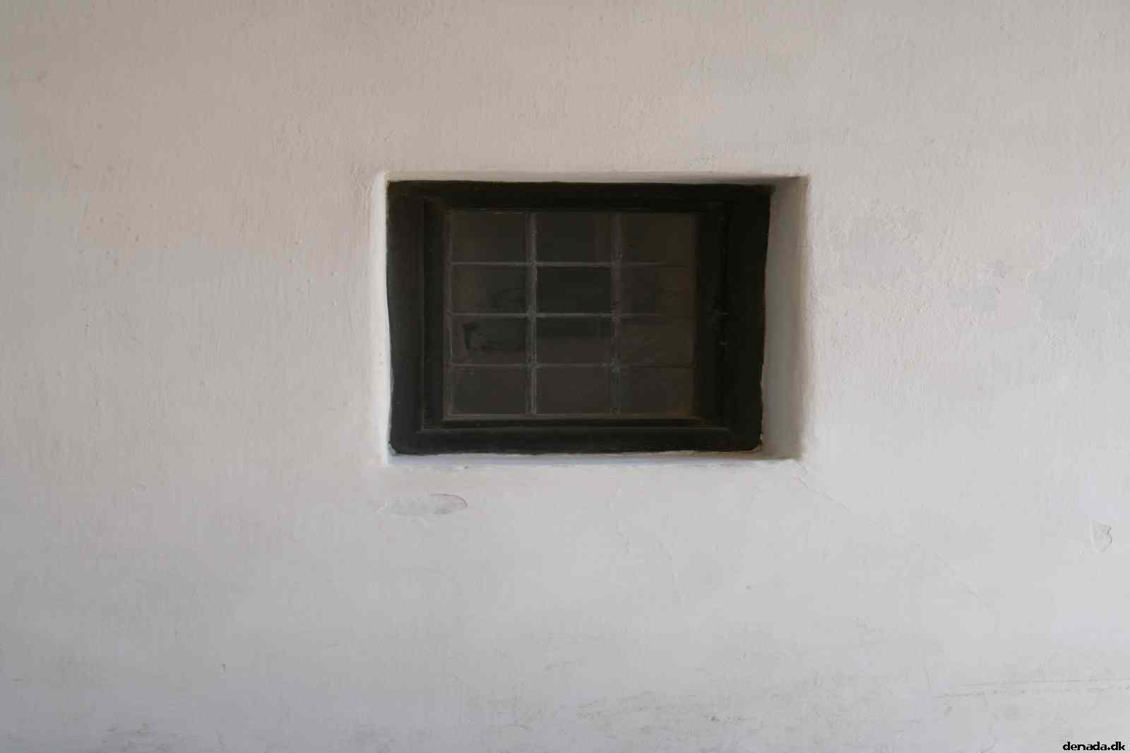 * Image 28