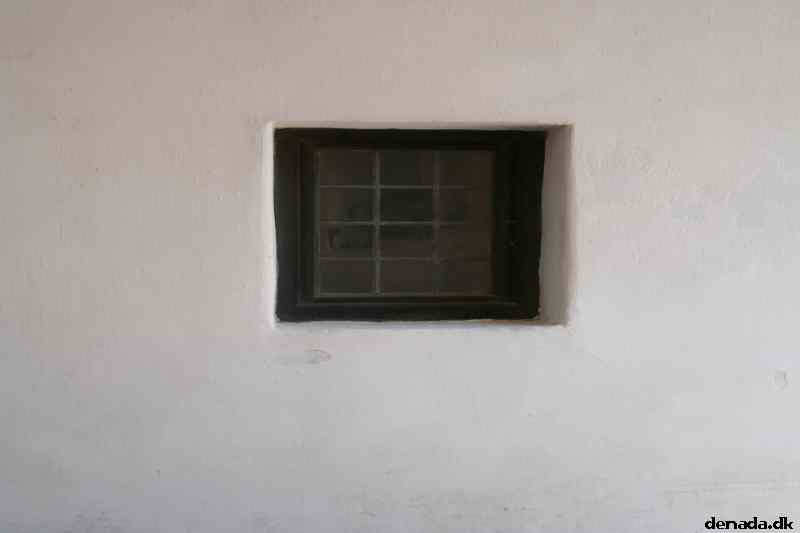* Image 28
