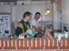 02. Drengene vasker op.jpg - 2006:01:14 20:23:19