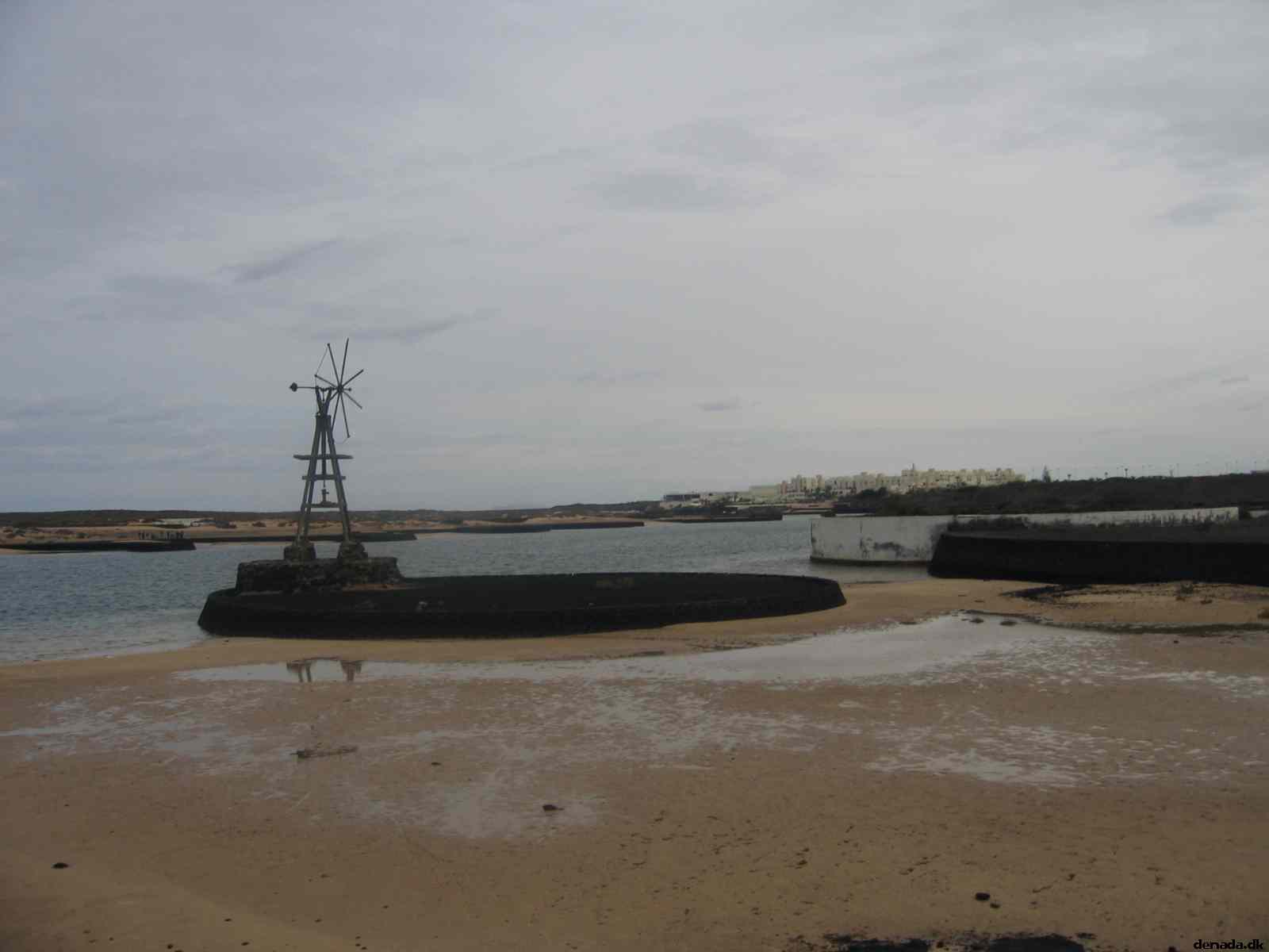 * Image 9