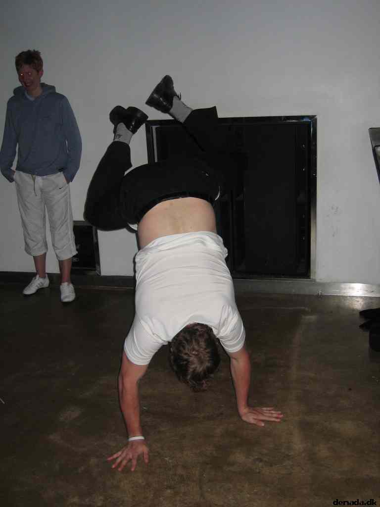 * Image 571