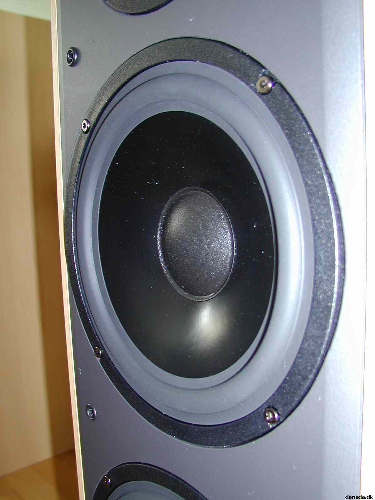 * Image 4