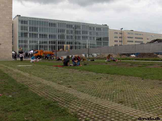 * Image 101