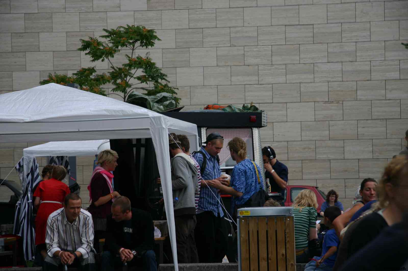 * Image 40