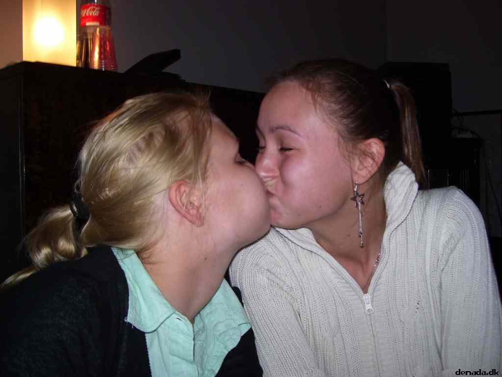 * Image 32