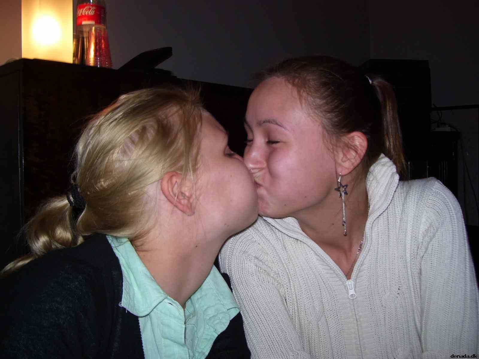* Image 32