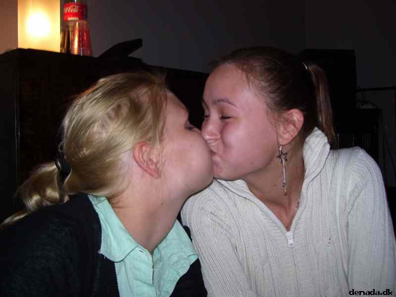 * Image 32