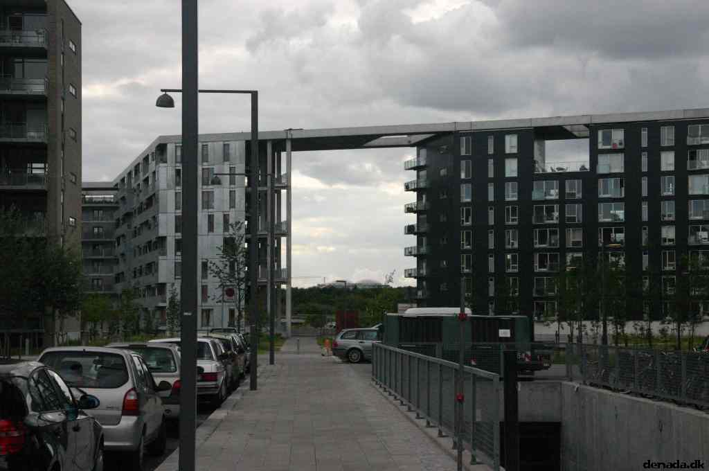* Image 32