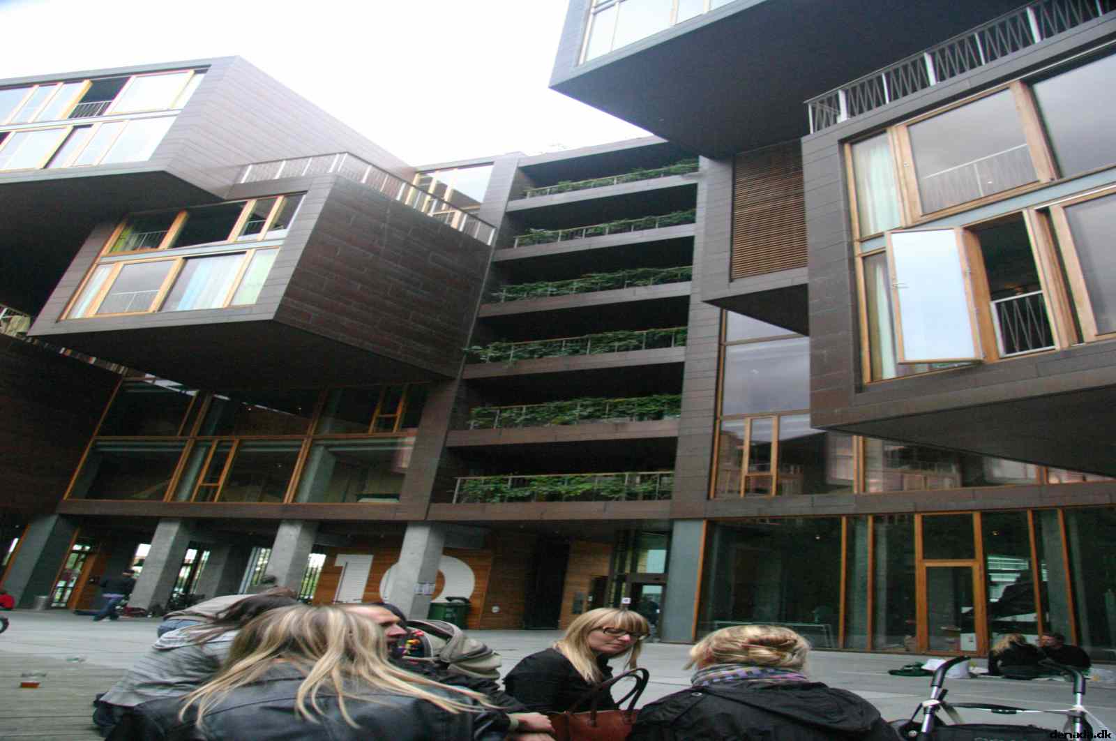 * Image 98