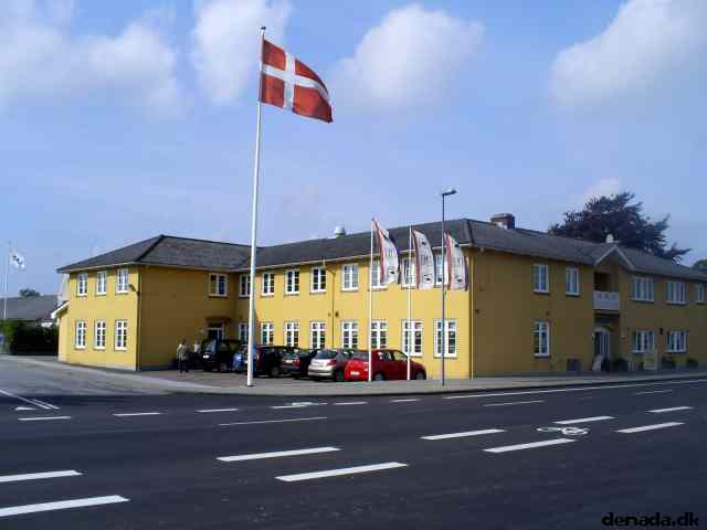 * Image 31