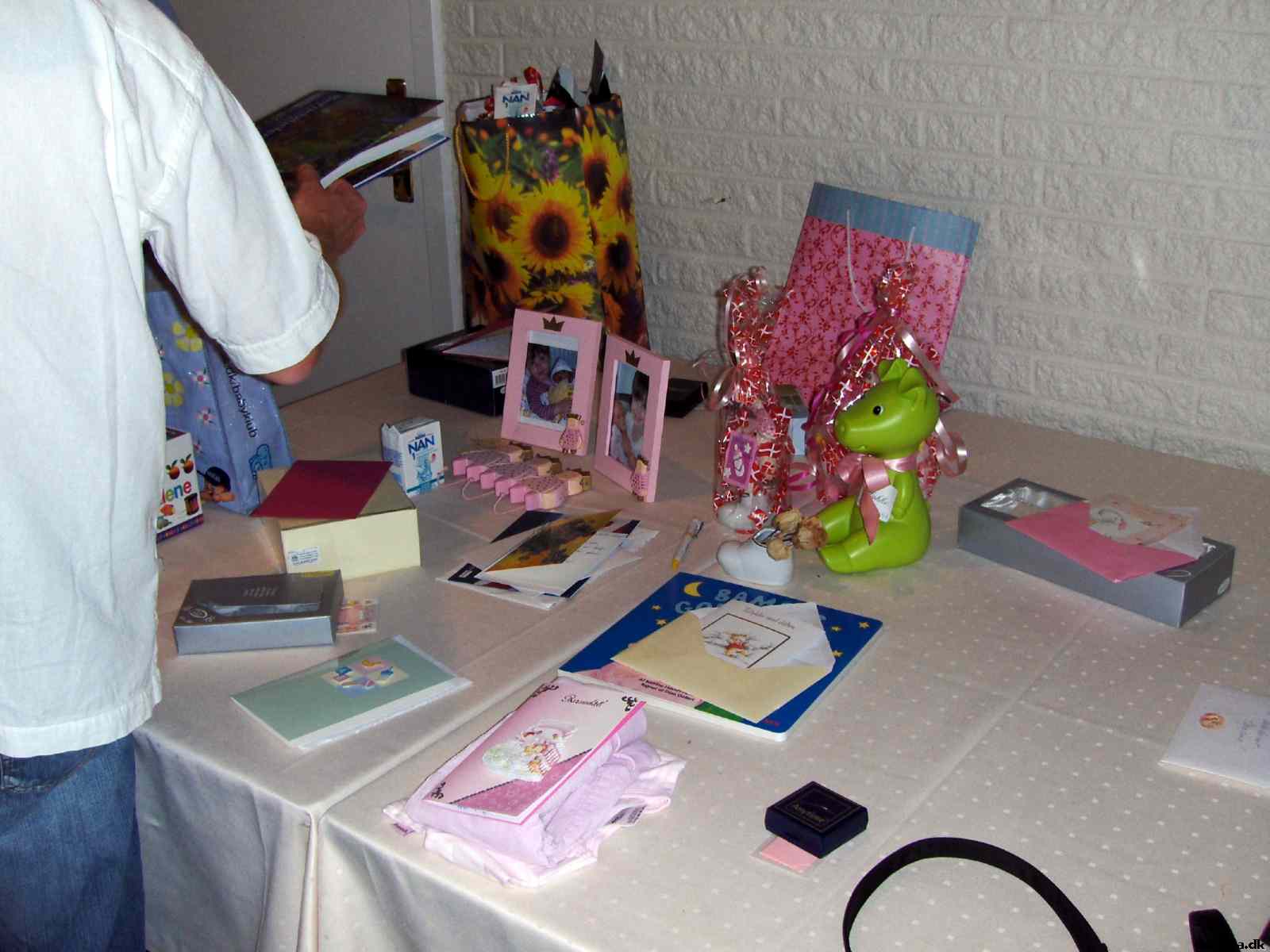 * Image 32