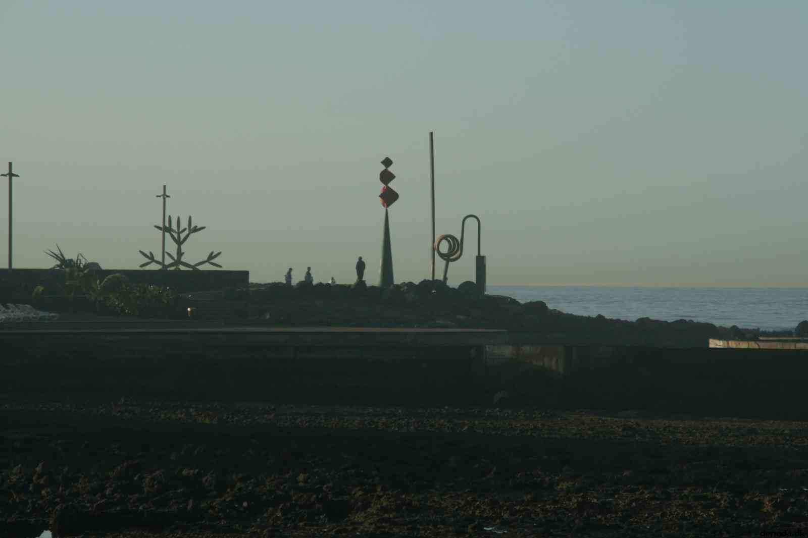 * Image 410