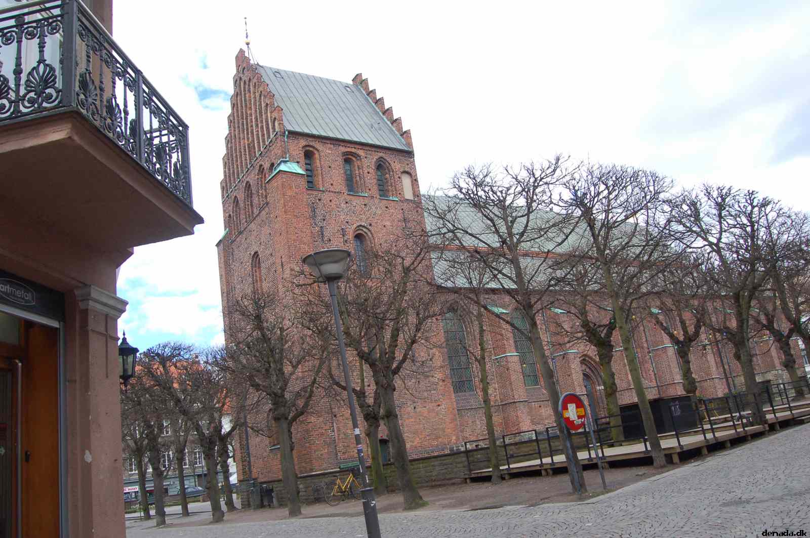 * Image 128