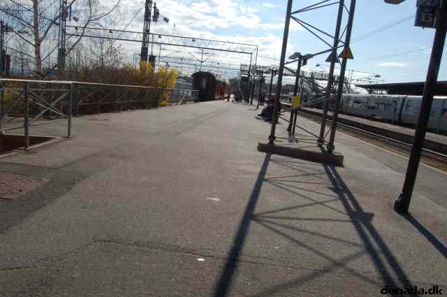 * Image 200