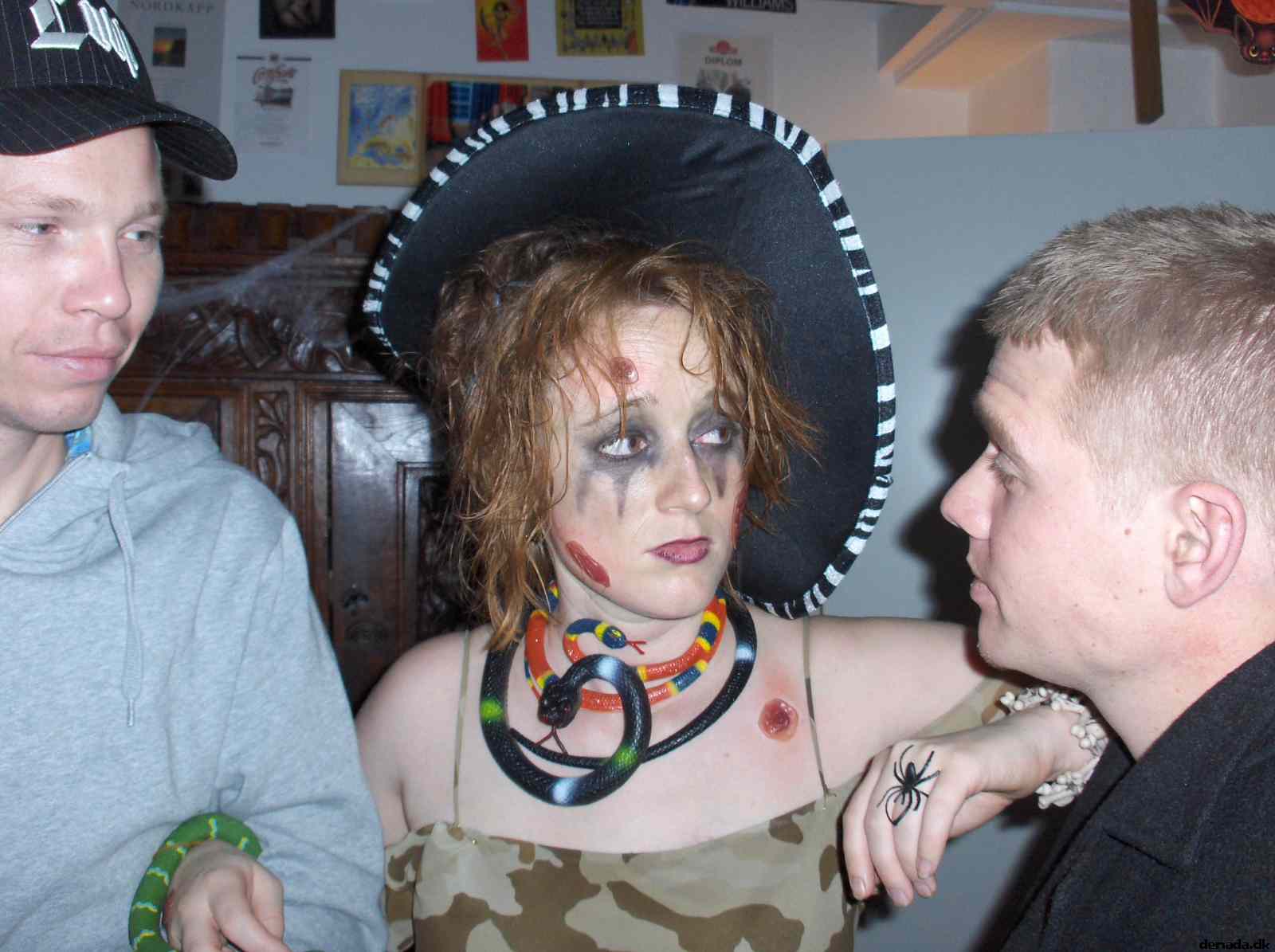 * Image 15