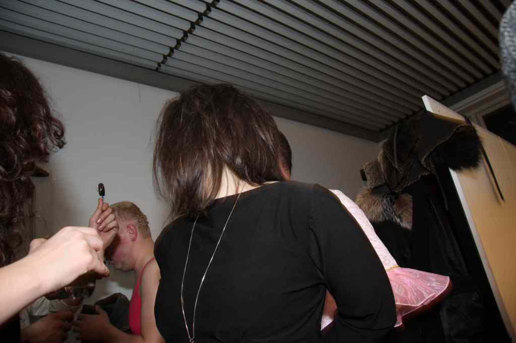 * Image 302