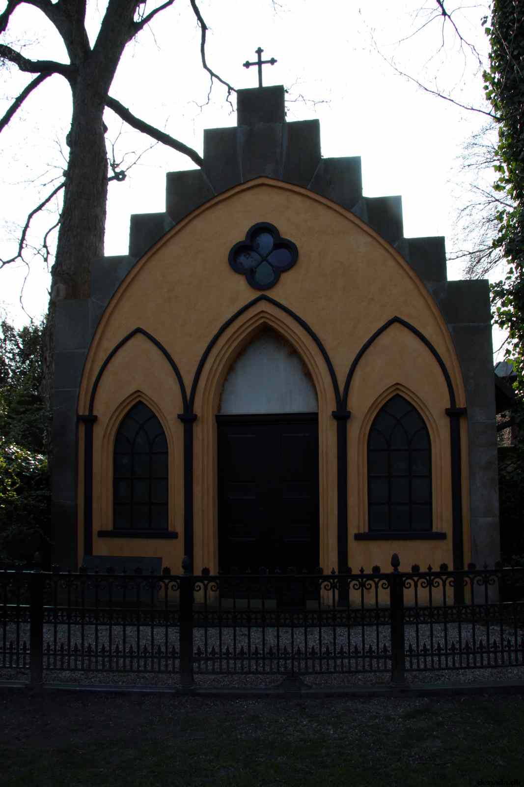 * Image 103