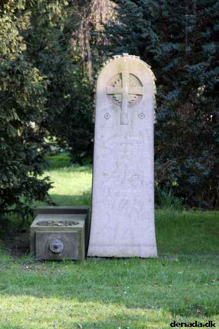 * Image 99