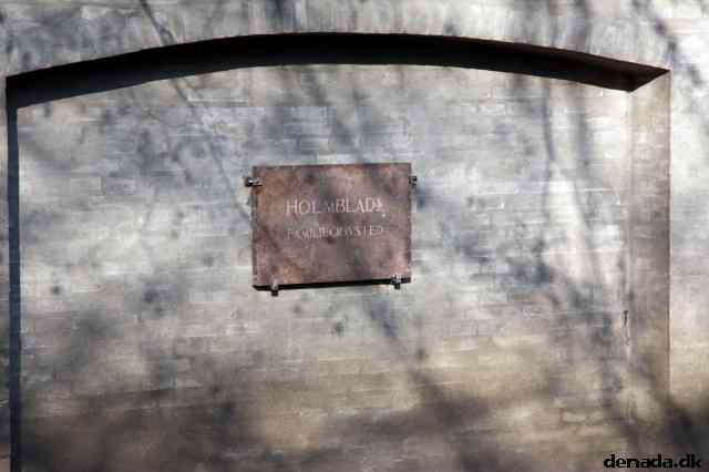 * Image 128