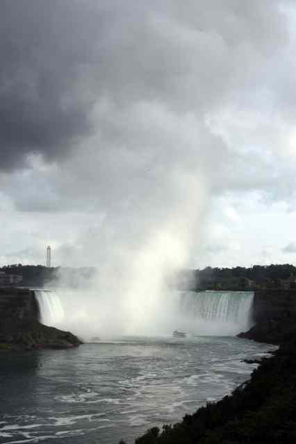 * Image 32