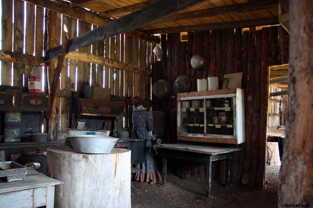 * Image 104