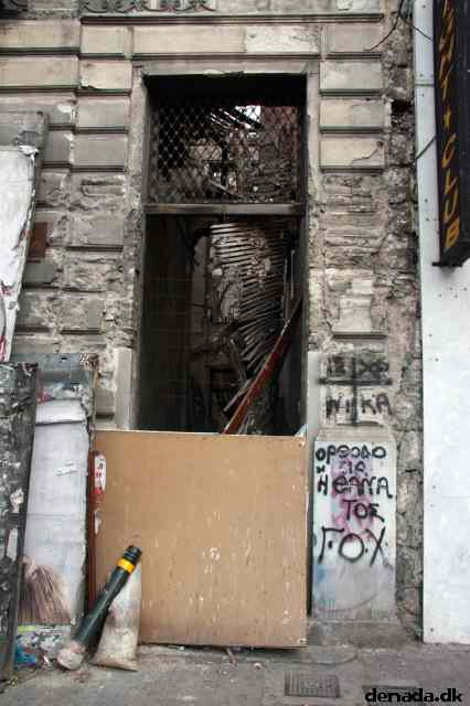 * Image 25