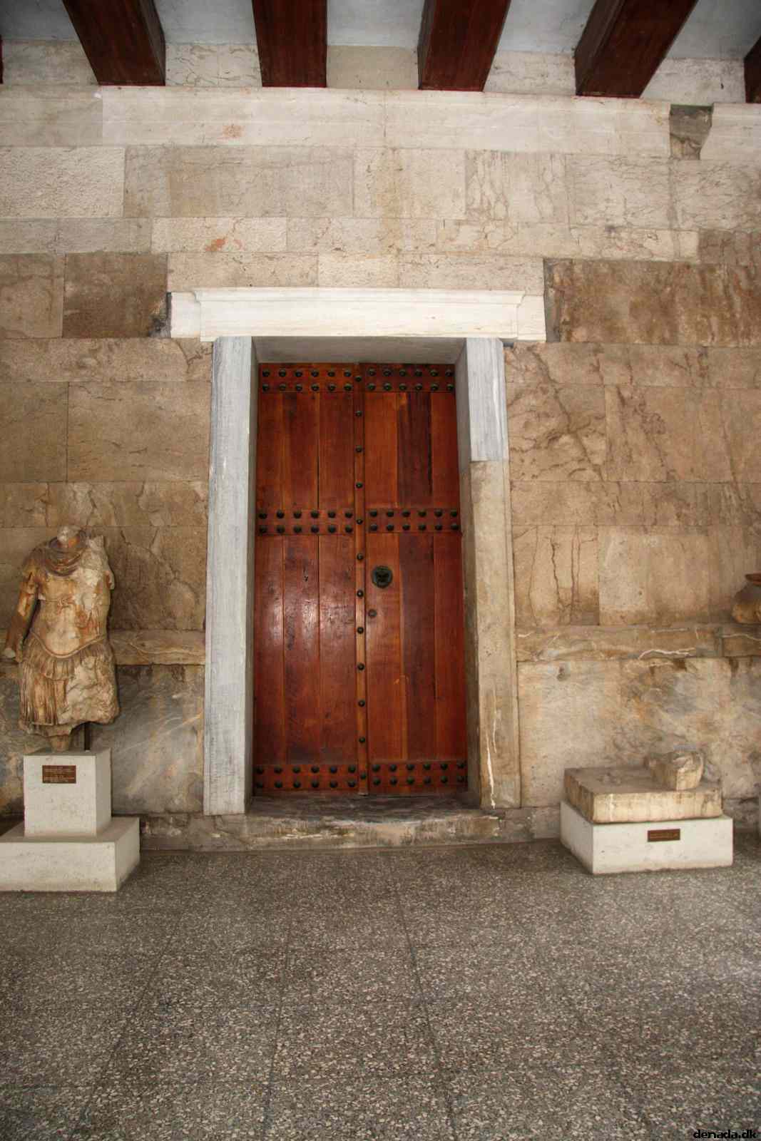* Image 205