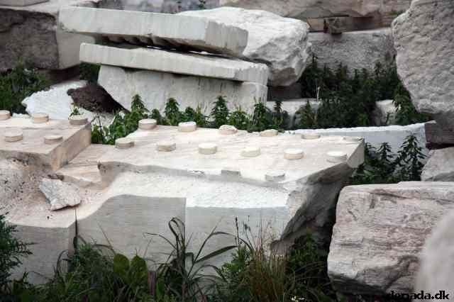 * Image 104