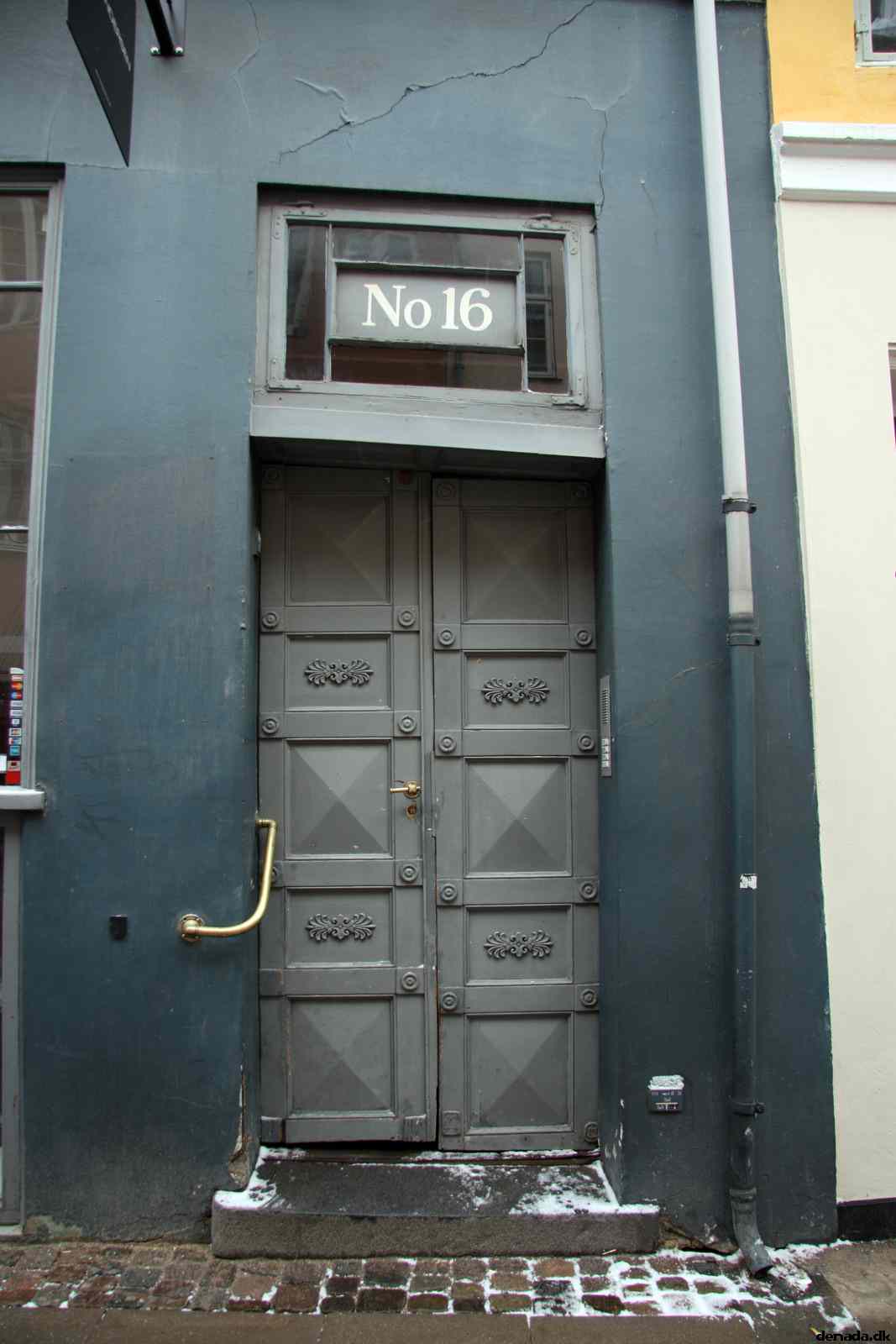* Image 9