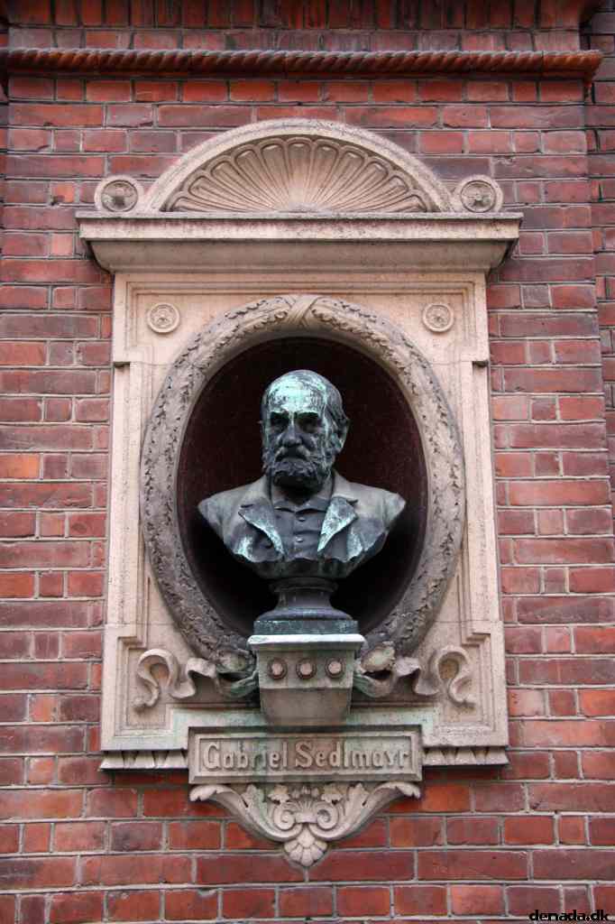 * Image 4