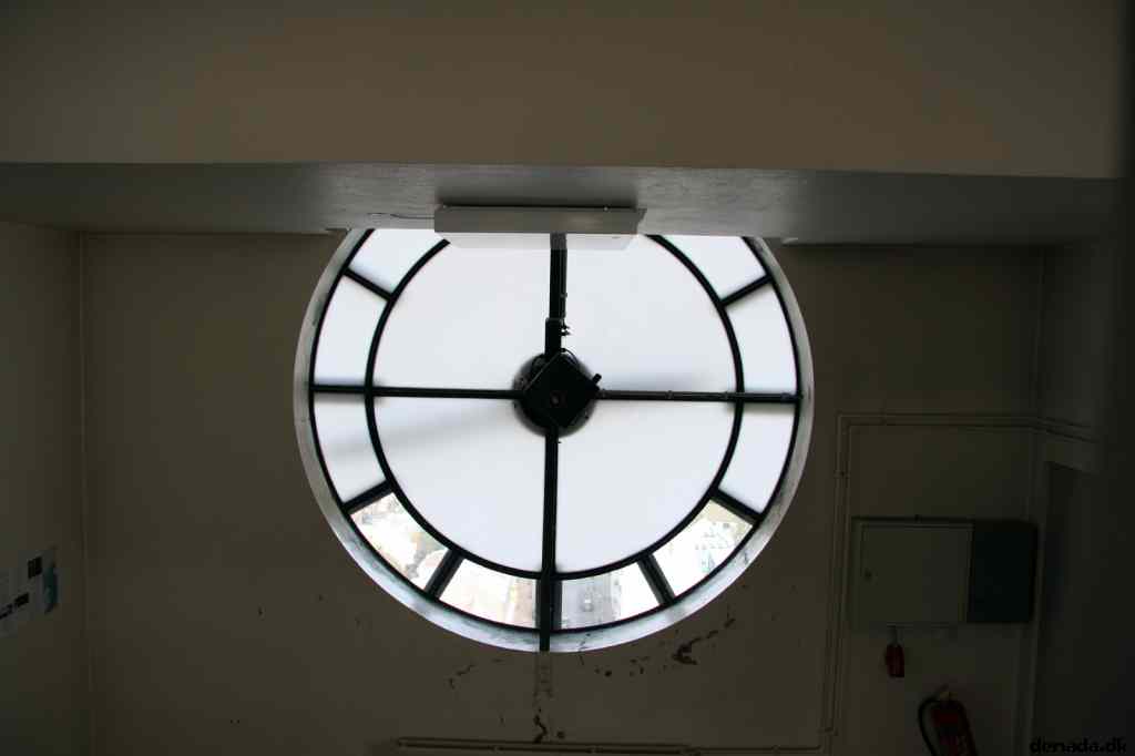 * Image 28