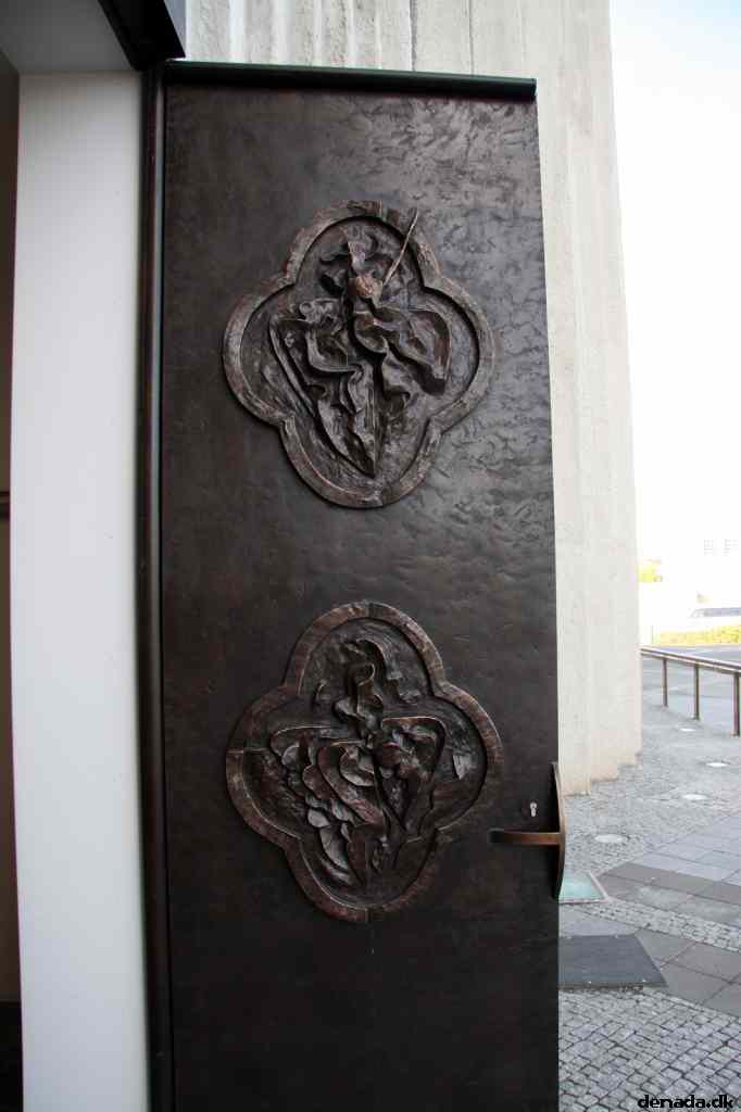 * Image 10