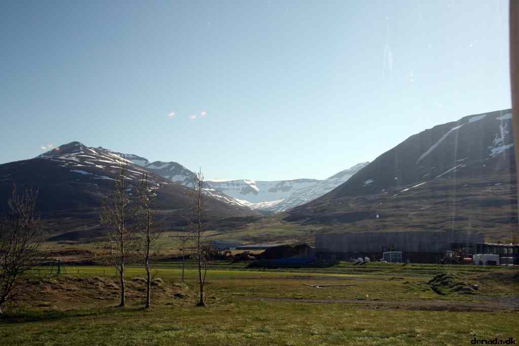 * Image 102