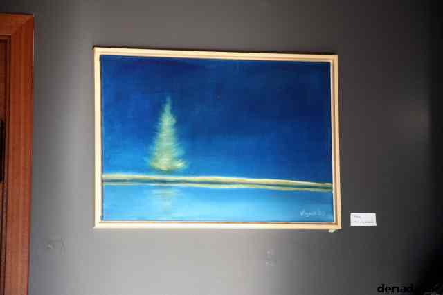* Image 103