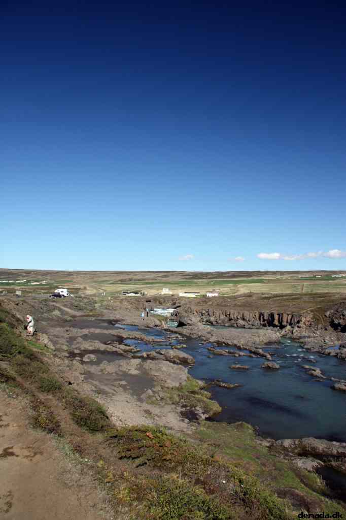 * Image 107