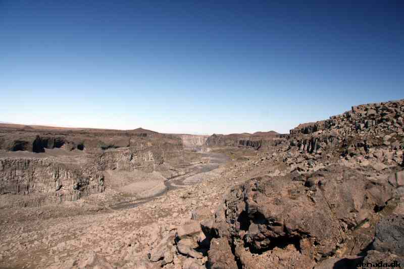 * Image 18