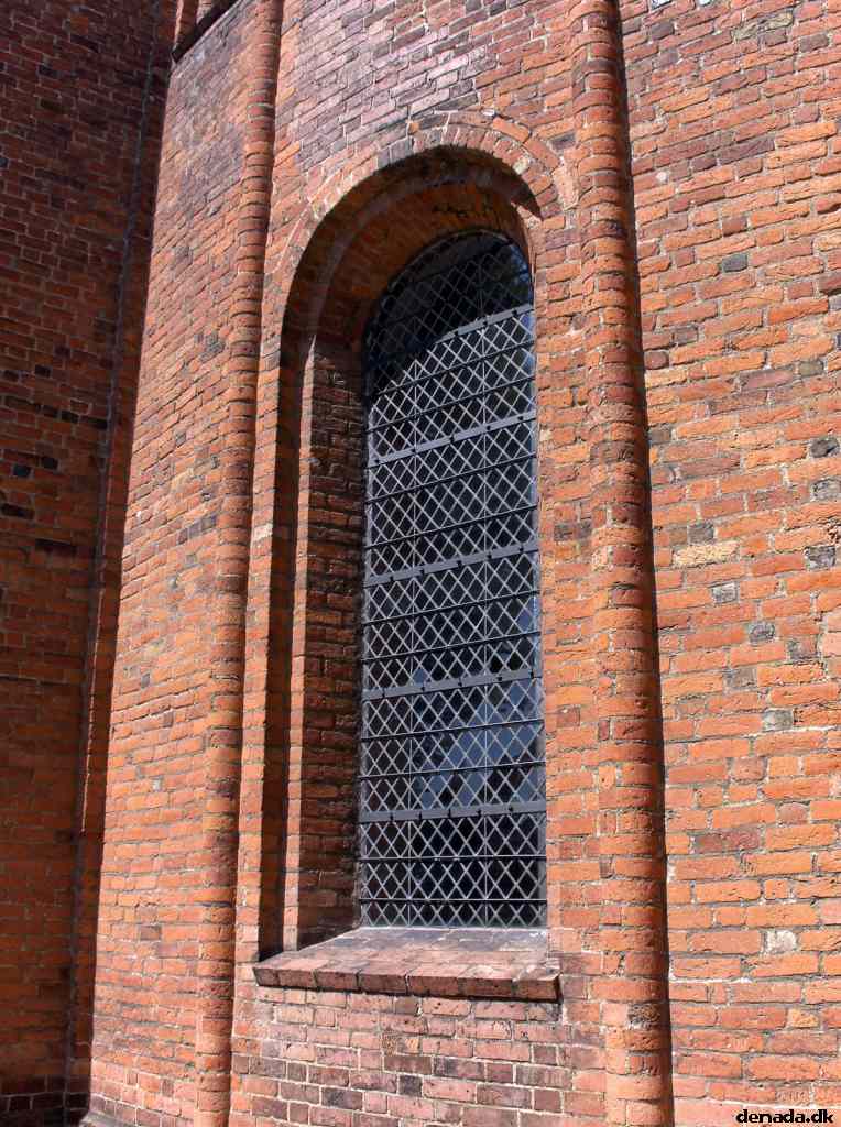 * Image 14