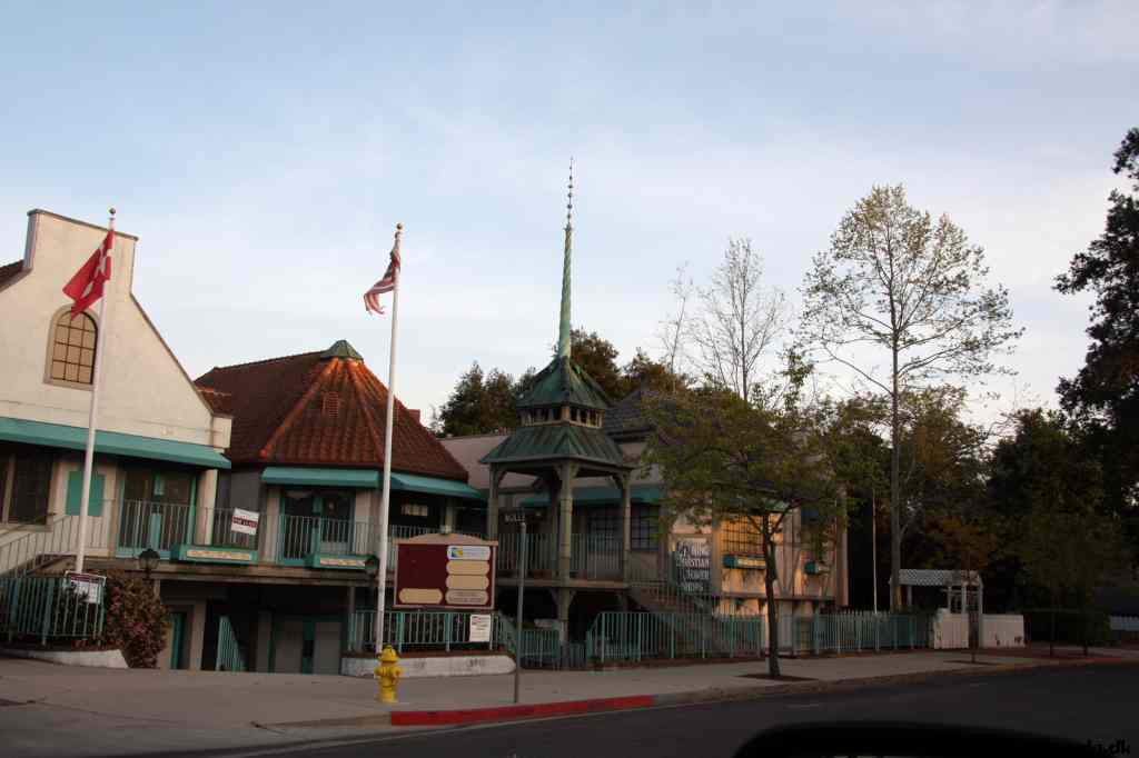 * Image 28