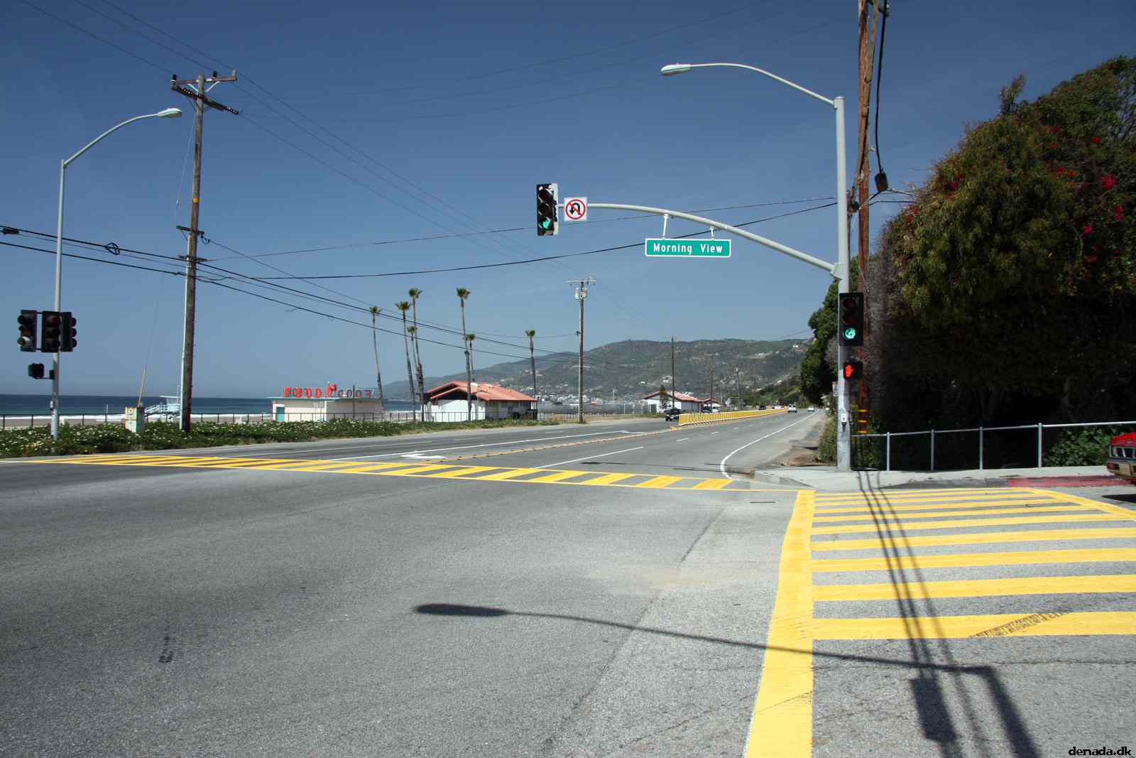 * Image 32