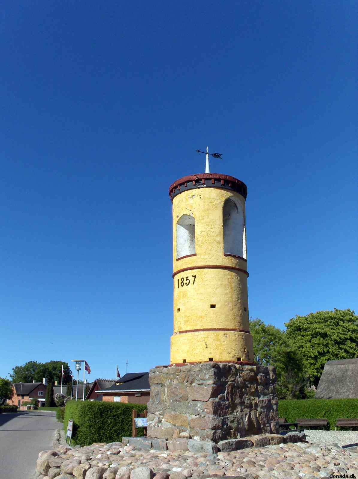 * Image 102