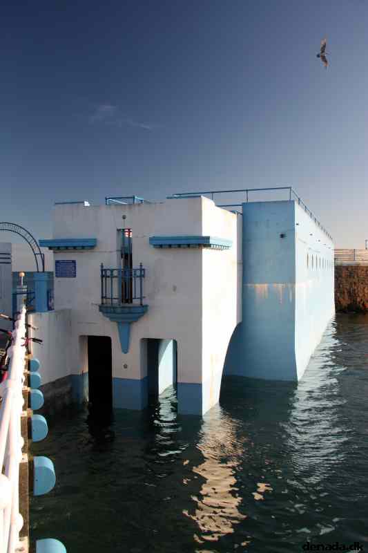 * Image 14