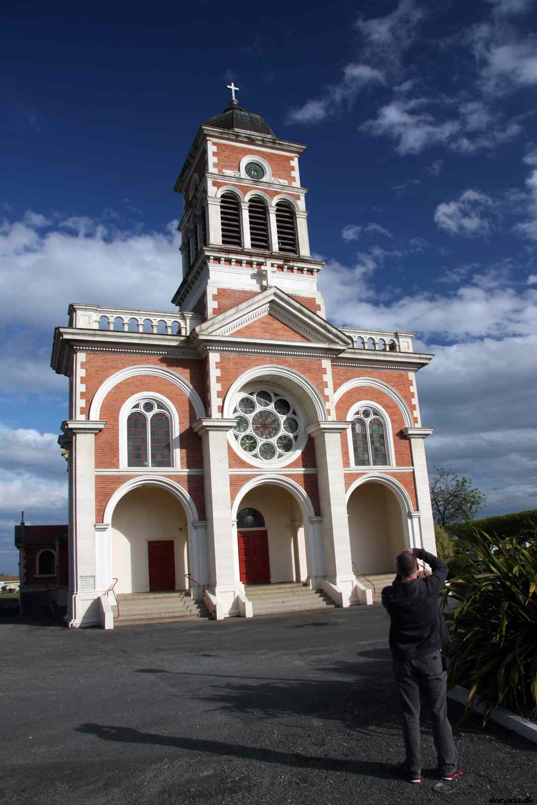 * Image 10